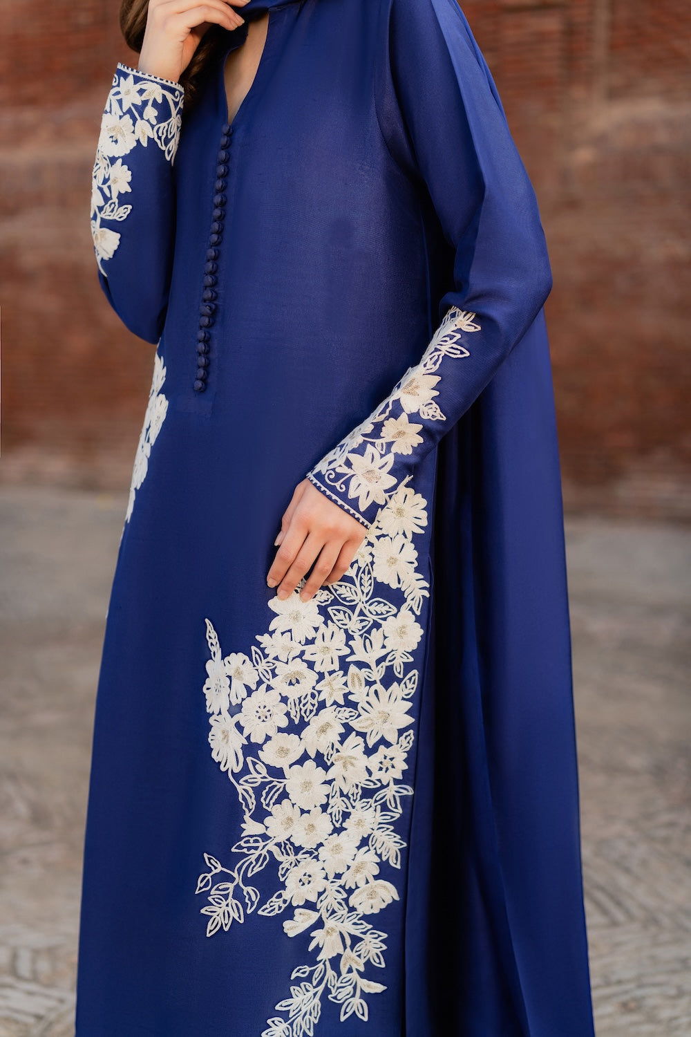 Robe Mirana