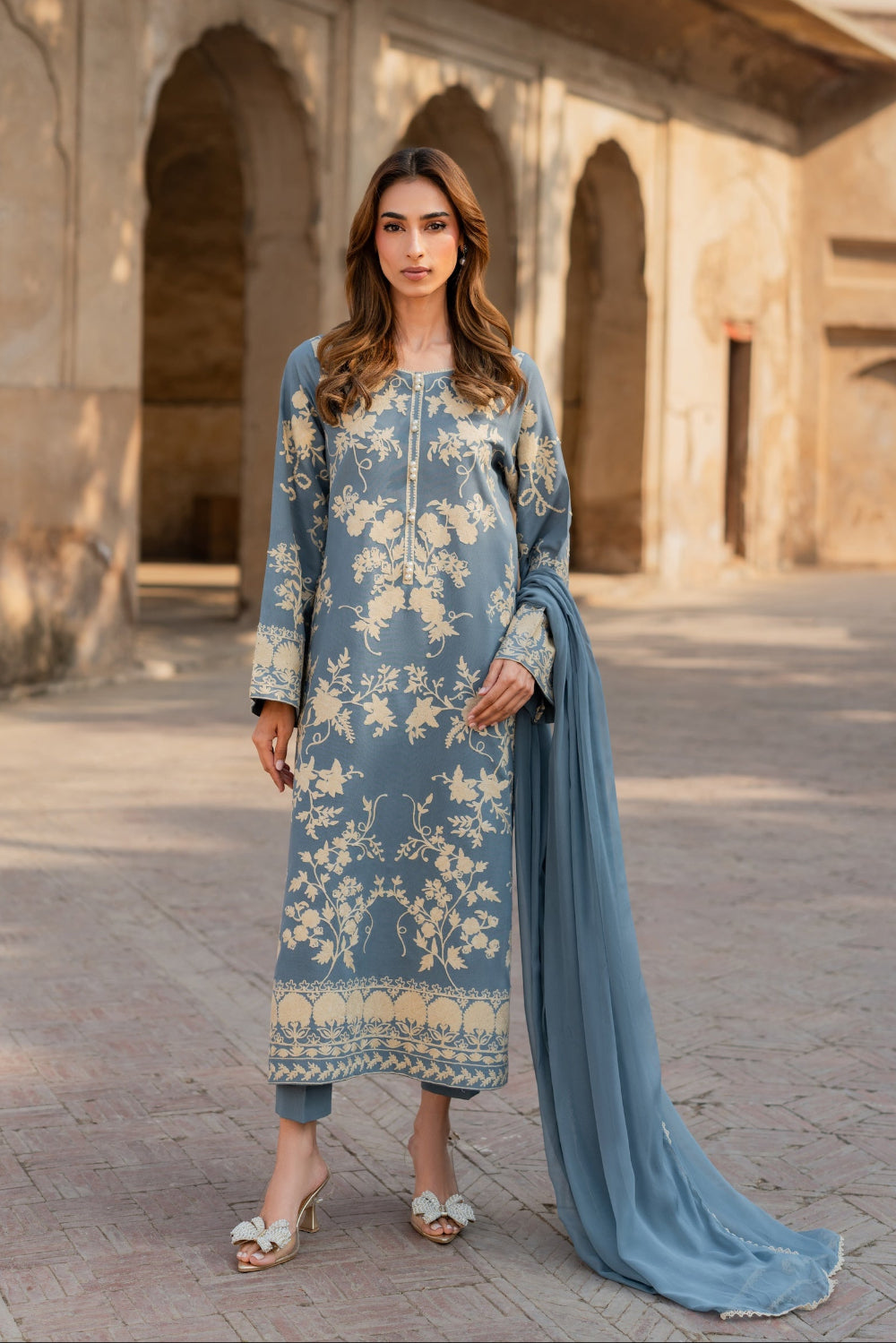Robe Miral