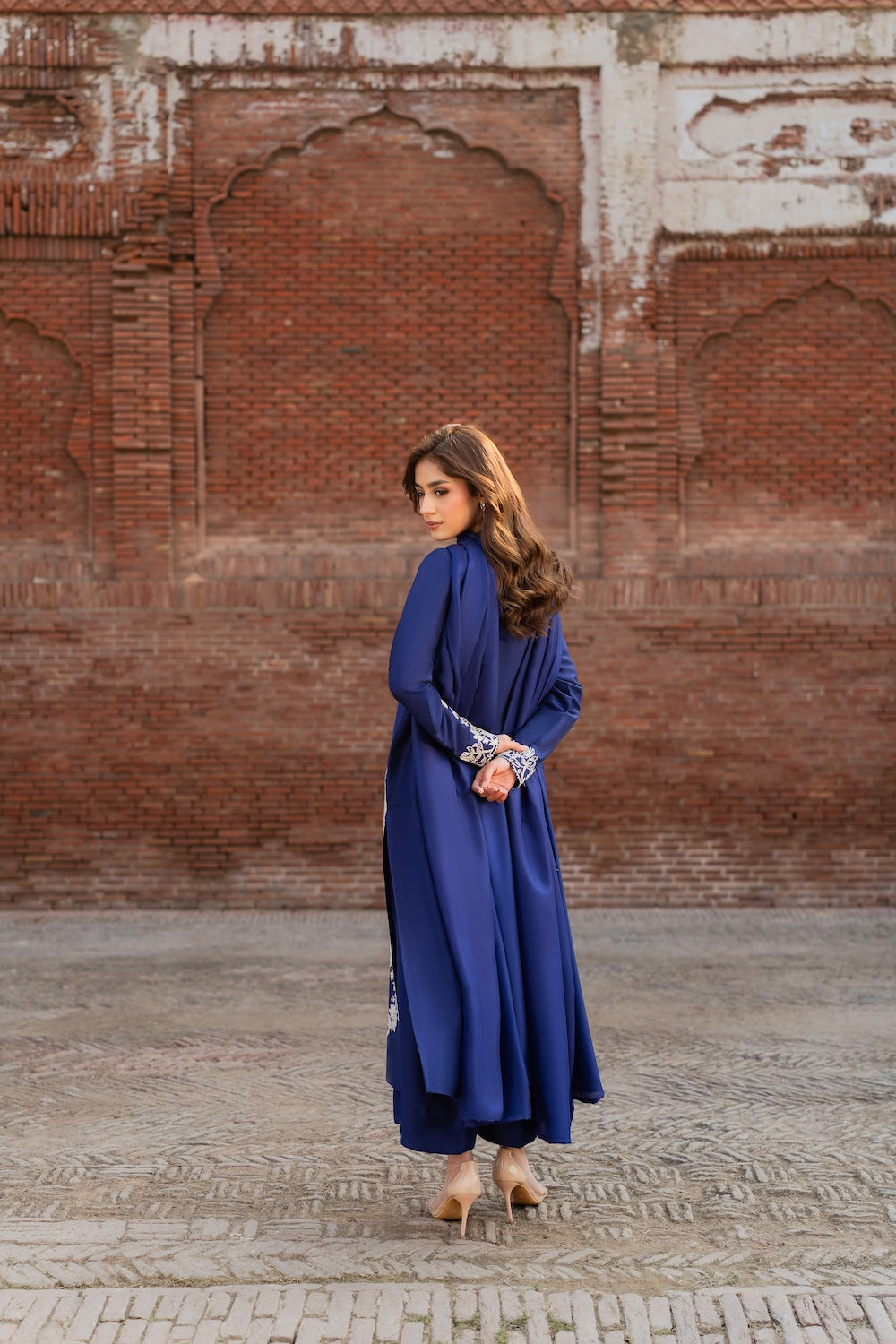 Robe Mirana