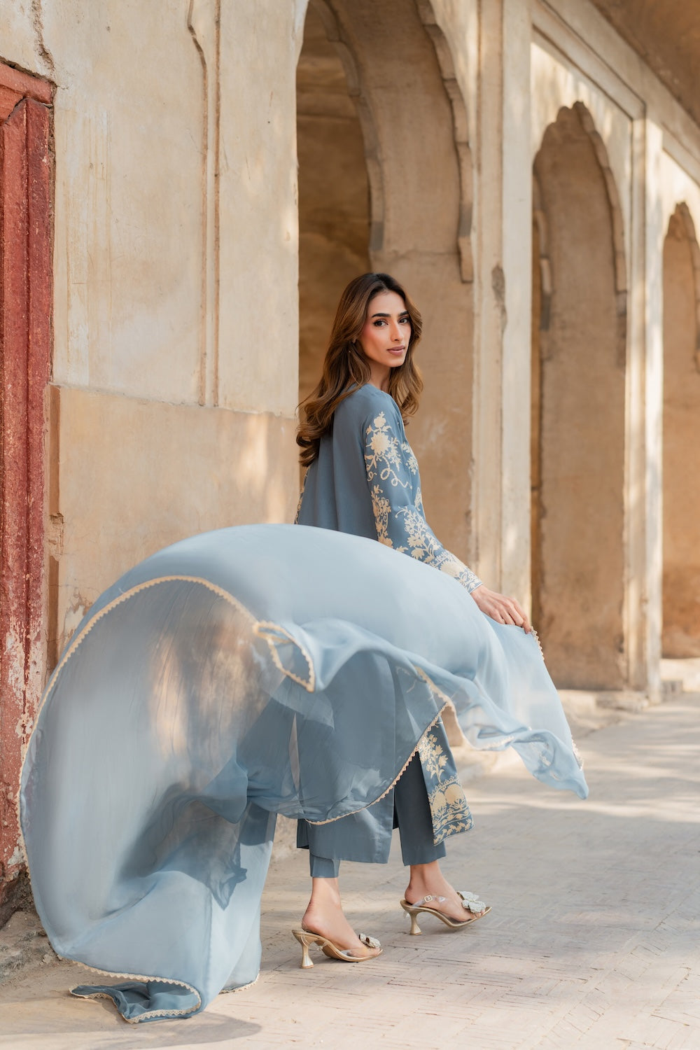 Robe Miral